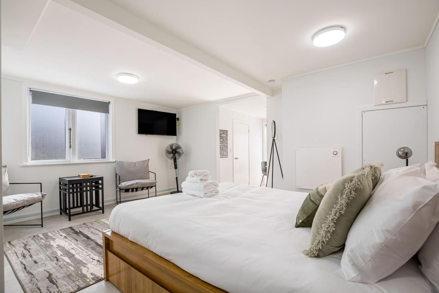 Riches Stay And Sleep Unit With Wi-Fi And Parking Auckland Exterior photo